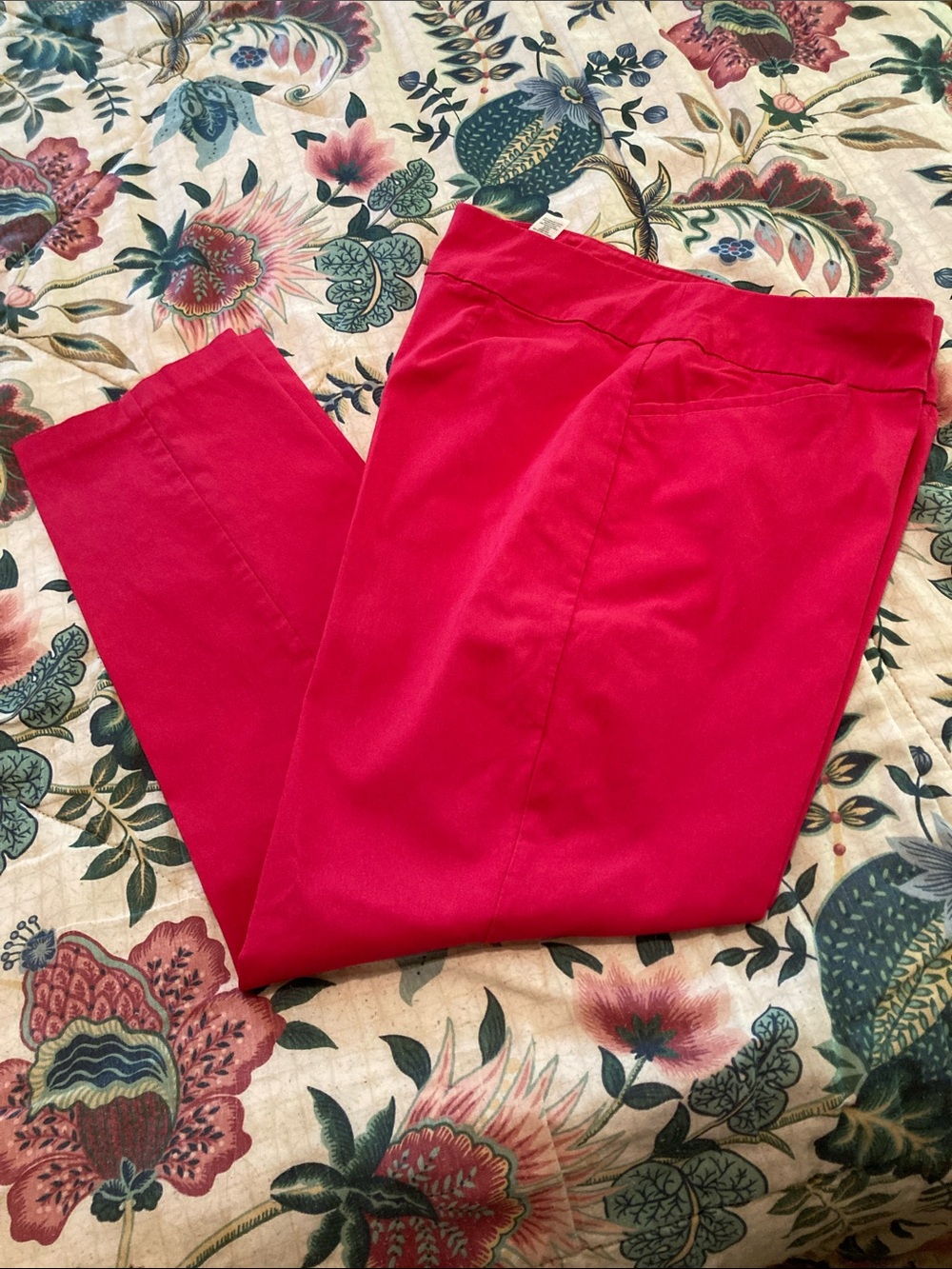 Chico's Pink Cropped Perfect Stretch Ankle Pants